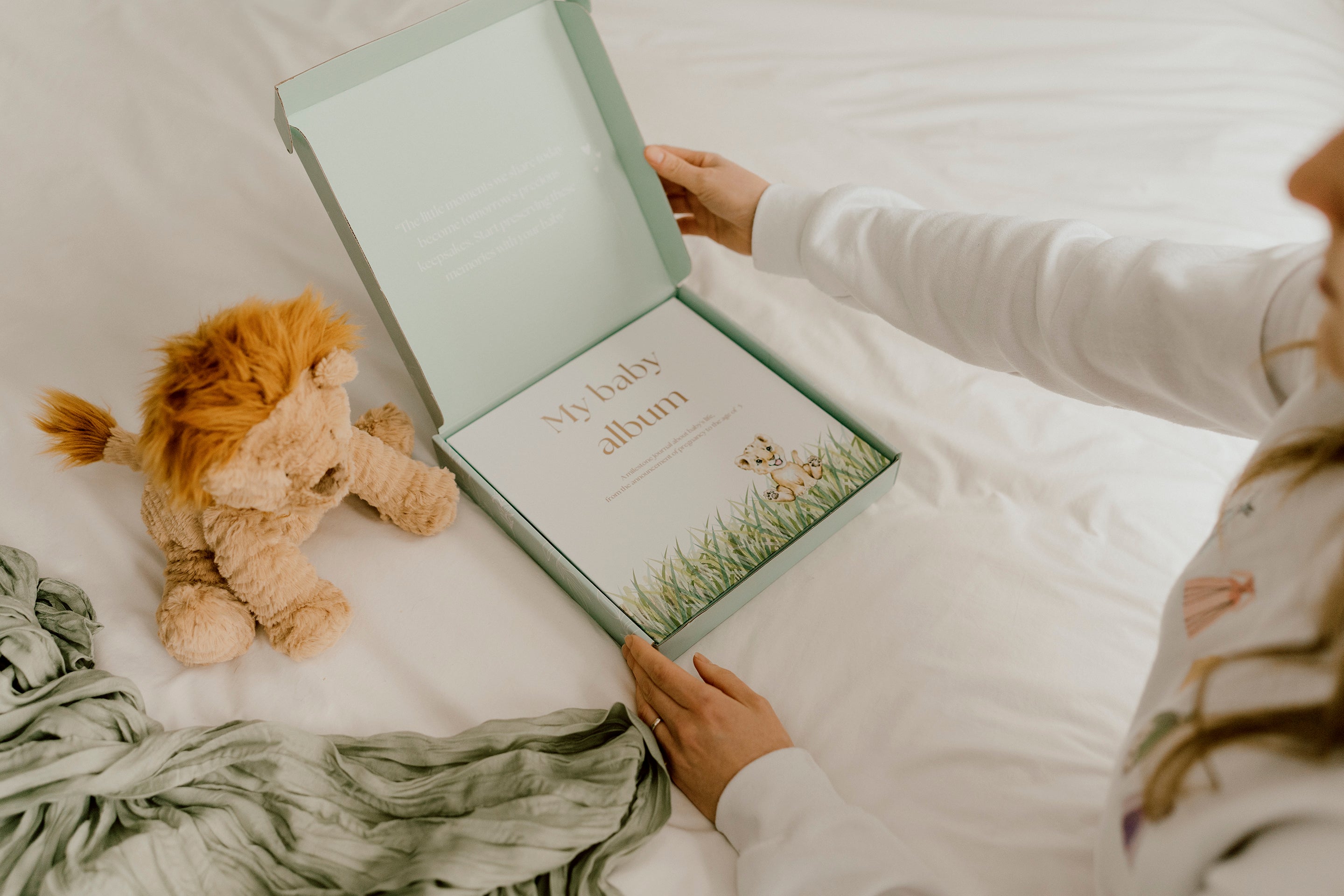 Premium baby memory book & Pregnancy journal – Jadou & Flo | Jadou & Flo